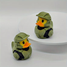 Military Soldier Duck Statue, Durable Plastic Interior/outdoor Decoration in Olive Green and Black Design, Desk Rack Decoration