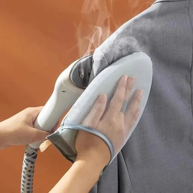 A Heat-resistant Stain-resistant Clothing Shop Can Wash the Ironing