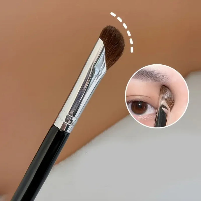 3D Contour Nose Shadow Brush - Angled Eyeliner Wand, Portable