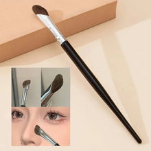 3D Contour Nose Shadow Brush - Angled Eyeliner Wand, Portable