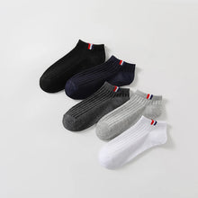 5 Pairs Men Short Socks With Fashionable Versatile Stripes That Absorb